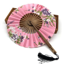 Load image into Gallery viewer, 1pcs High Quality Delicate Packaging Chinese Flower Bamboo Folding Hand

